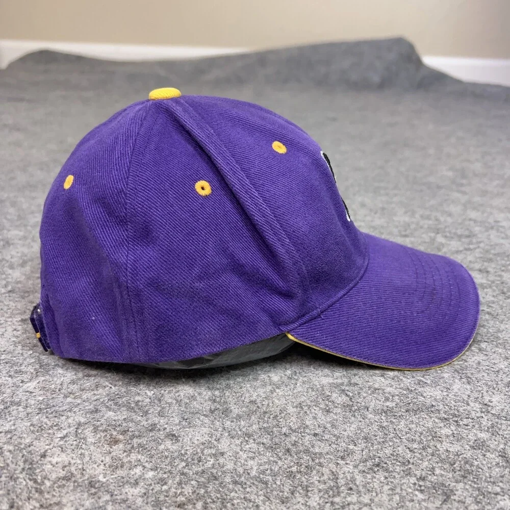 Minnesota Vikings Hat Cap Strap Back Purple Yellow‎ One Size NFL Football Mens